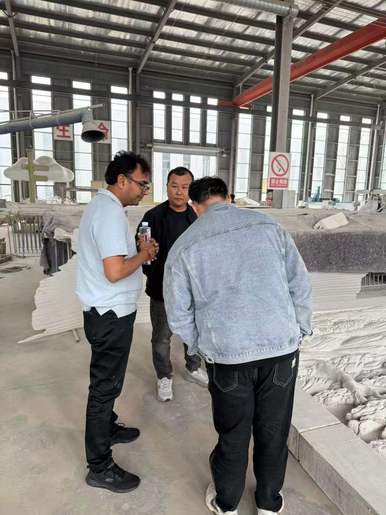 últimas noticias de la empresa sobre Un cliente de Australia visitó la fábrica