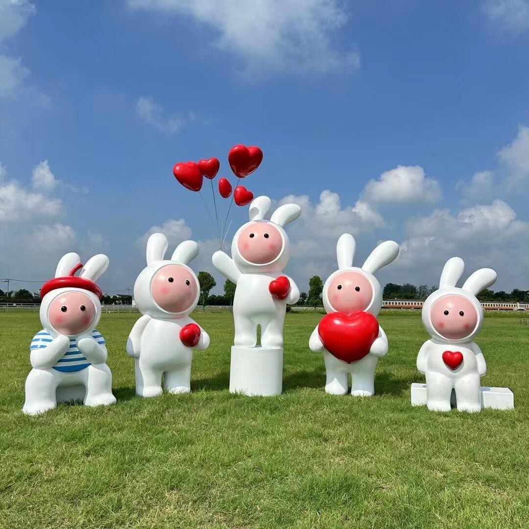 Eco-friendly Garden Decoration Life Size Fiberglass Ornament Model Outdoor Cartoon Rabbit Statue